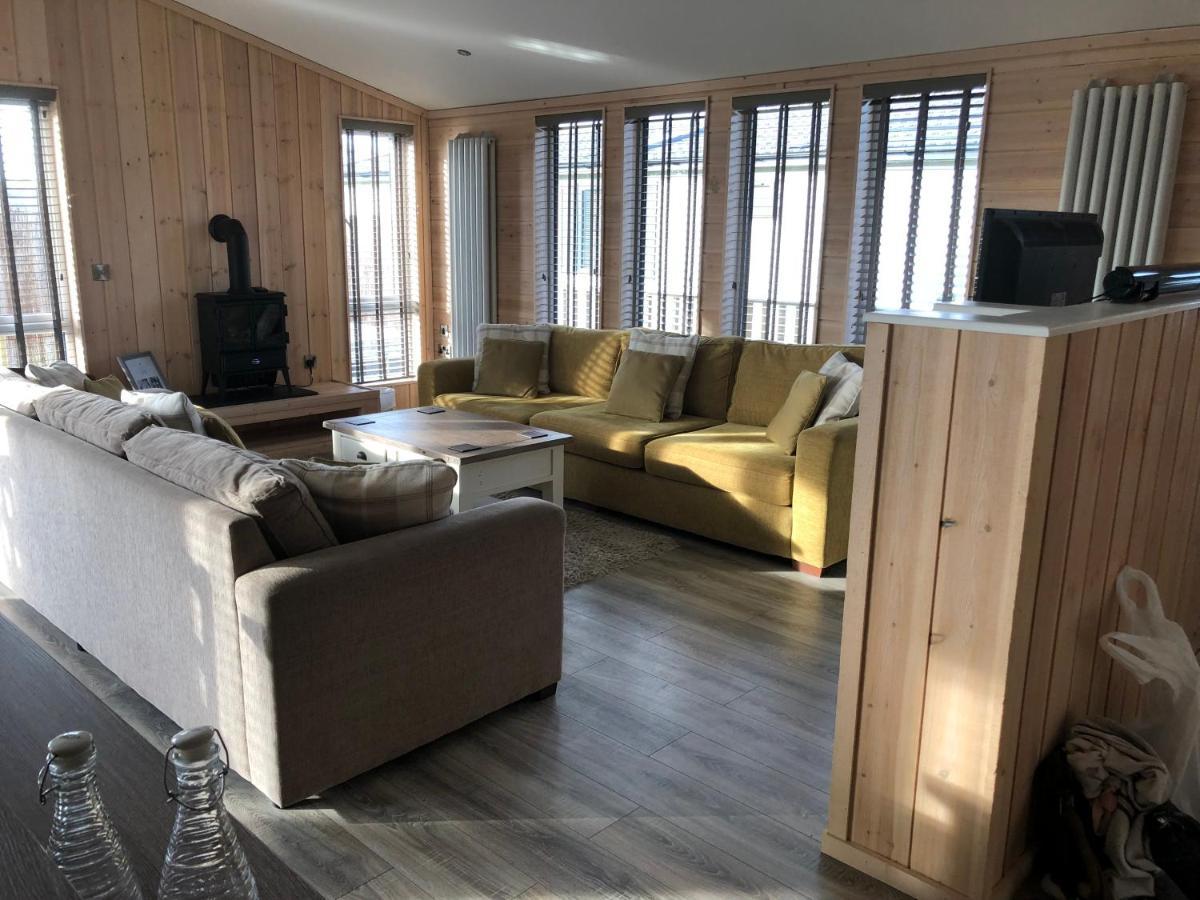 7 The Oaks Apartment Норт Уолшам Екстериор снимка